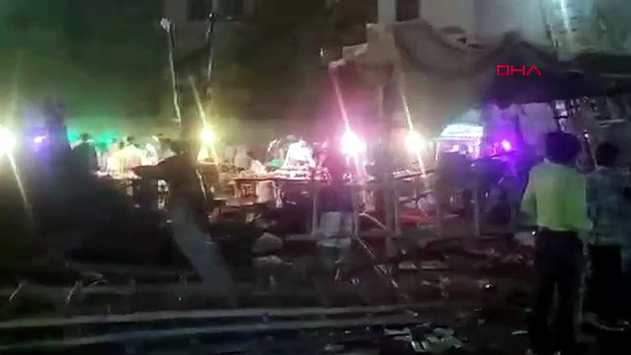 Hindistan'da şiddetli yağış ve fırtına nedeniyle 111 kişi hayatını kaybetti