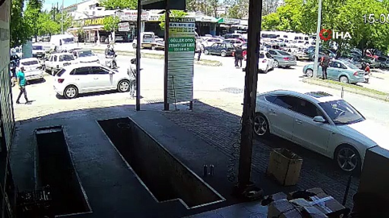 Hem kazaya neden noldu hem de tepki gösterenlere saldırdı!