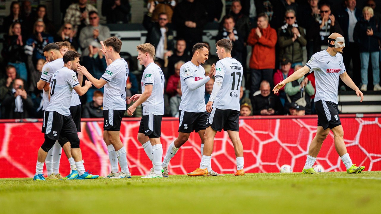 Genialer Außenrist-Assist: Verl zaubert gegen 1860