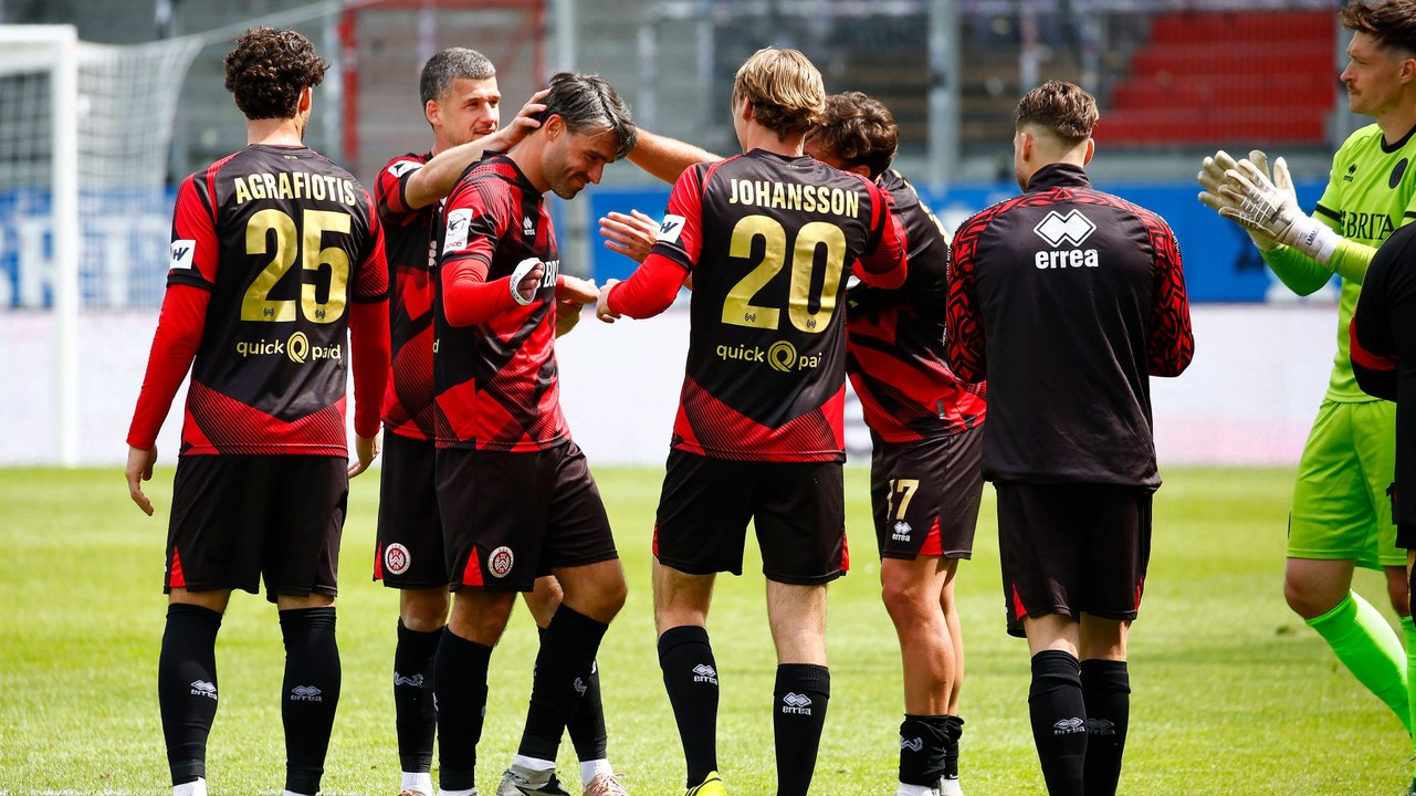 Wiesbaden gewinnt emotionalen Mockenhaupt-Abschied
