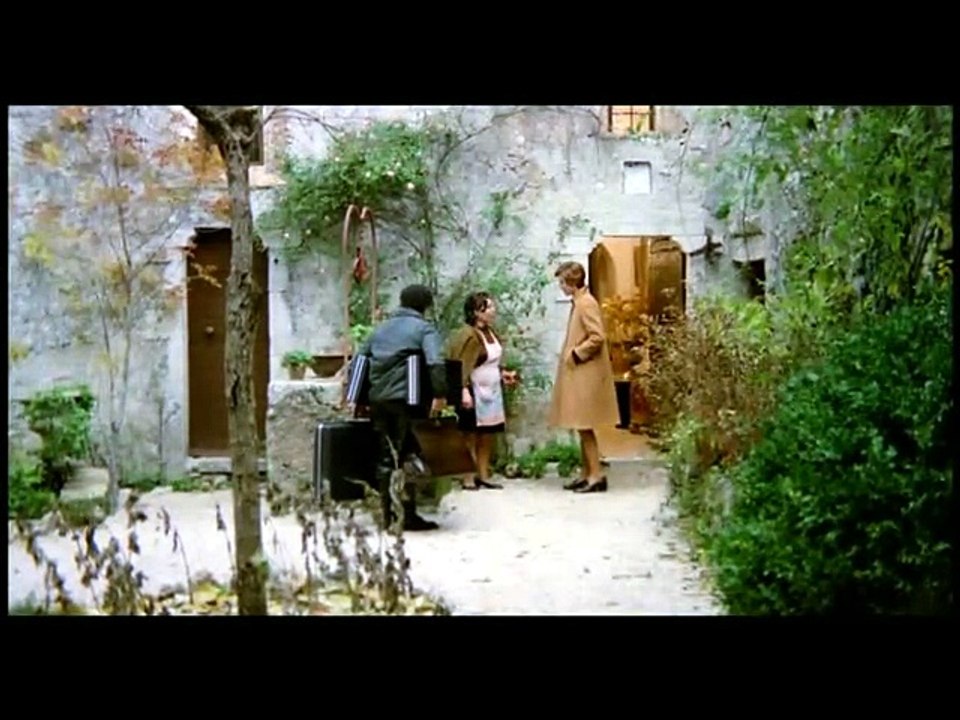 EMILIE, L'ENFANT DES TENEBRES (1975)