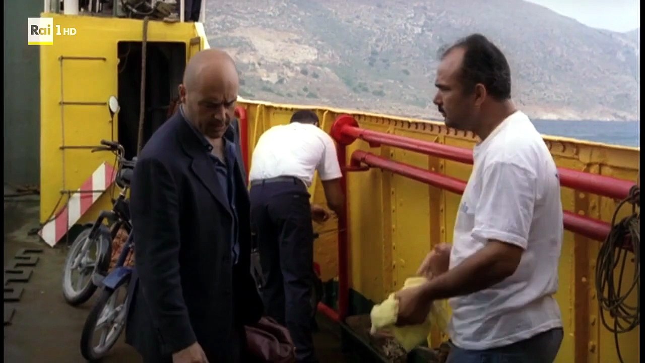 Il Commissario Montalbano 4x01 Il Senso del Tatto