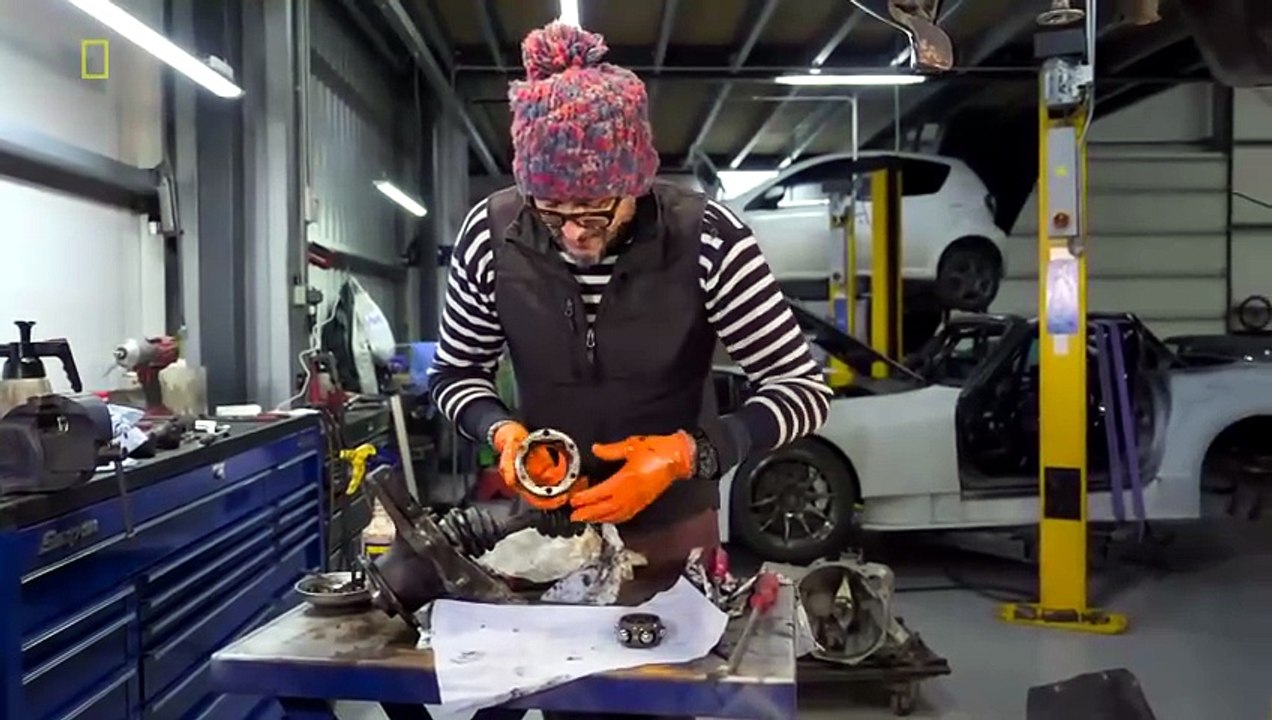 Car SOS S14E10