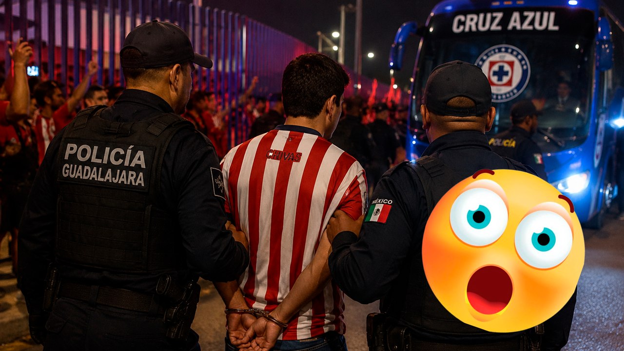 Afición de Chivas es arrestada por la policía tras lanzar objetos a autobús de Cruz Azul