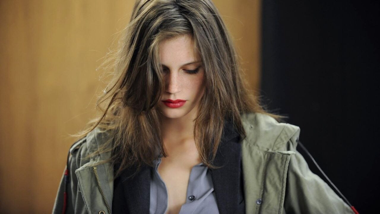 Jeune & jolie