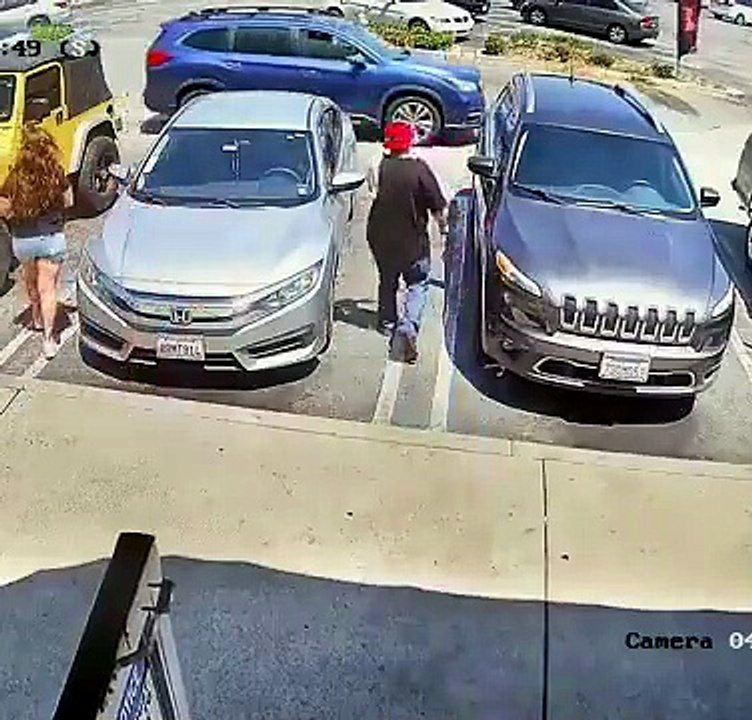 Security Video Catches Man Rifling Through Unlocked Car in California Parking Lot | Shocking Theft Footage