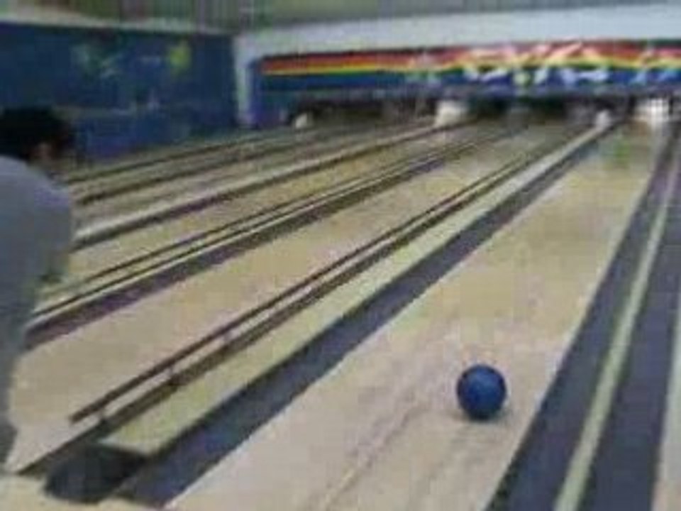 peter au bowling