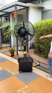 Mingletec industrial mist fan with 42L water tank #mingletec #industrialfan #mistfan #coolingfan #watersprayfan