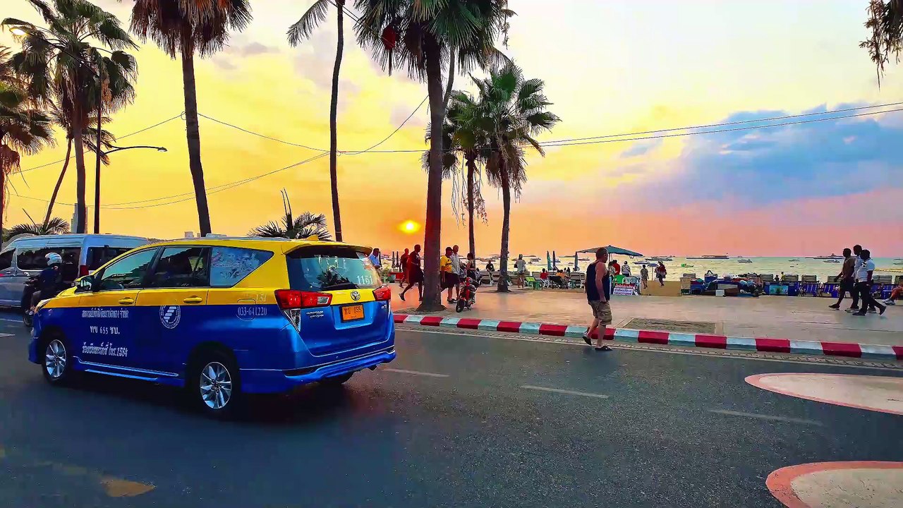 tropical-pattaya-beach-sunset-thailand.mp4