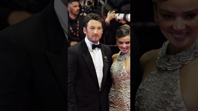 ✨ Miles Teller sur le tapis rouge du Festival de Cannes pour la montée des marches du film Paper