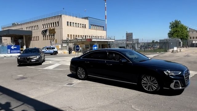 Arrivo di Mattarella e Meloni a Bologna per visitare i feriti di Modena