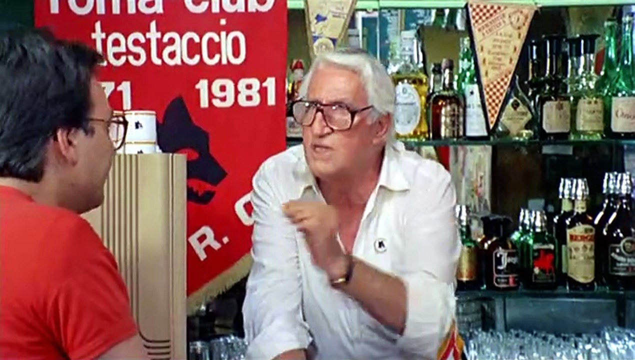 Il tifoso, l'arbitro e il calciatore (Alvaro Vitali, Pippo Franco)