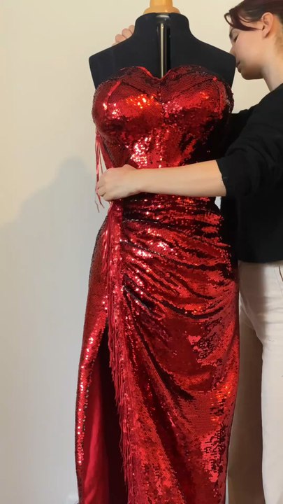 Pour compléter la collection  ! Une robe de princesse pour une princesse