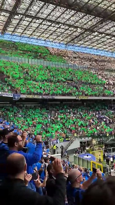 Il video della coreografia dell'Inter prima del fischio d'inizio: un pennello "dipinge" i tifosi