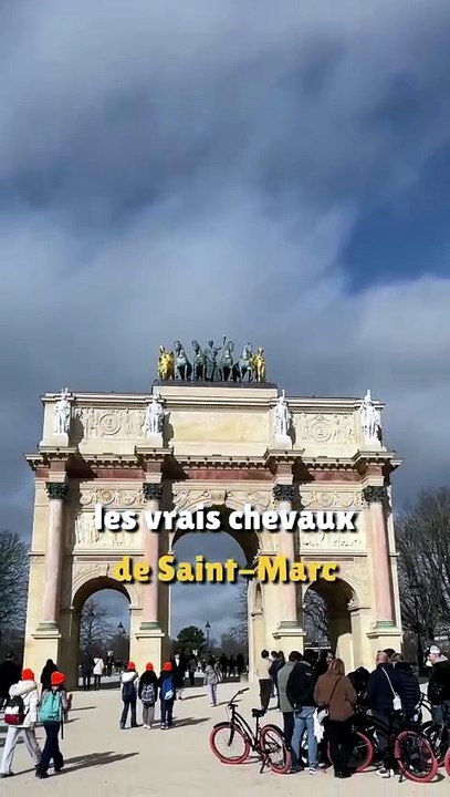 👀Tu passes devant sans lever les yeux, et pourtant… ce quadrige a une histoire bien particulière.�