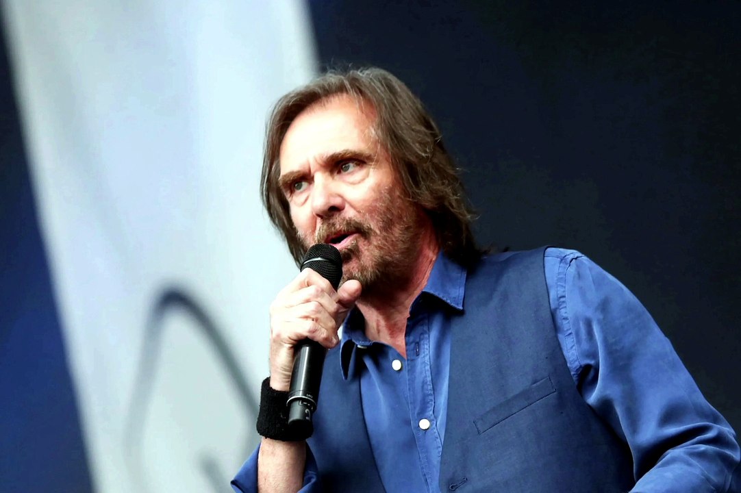 Dennis Locorriere