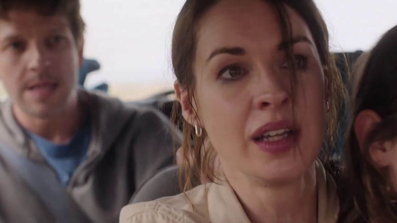 Two Weeks in August Trailer OV