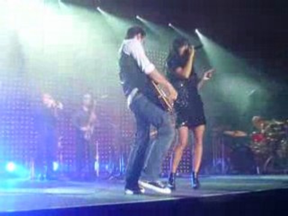 Jenifer - Touche-Moi - Brive