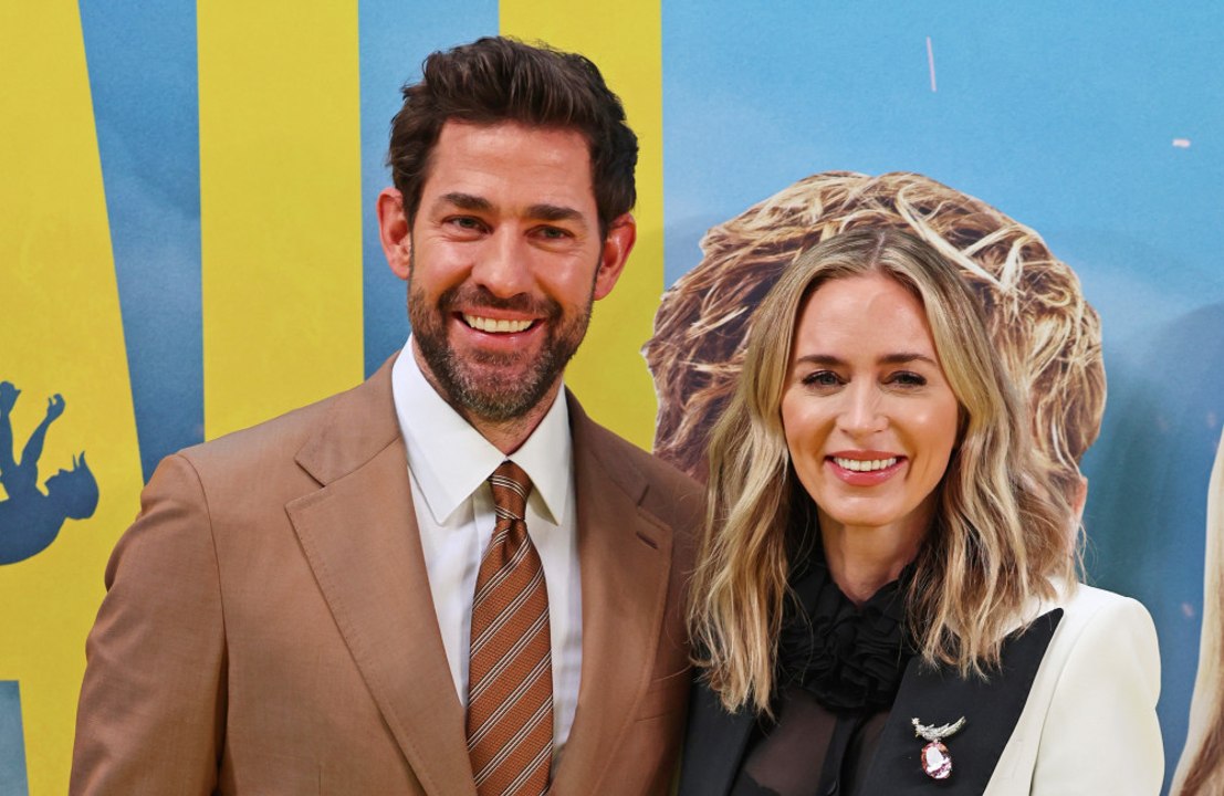 John Krasinski conta como ele e Emily Blunt equ...