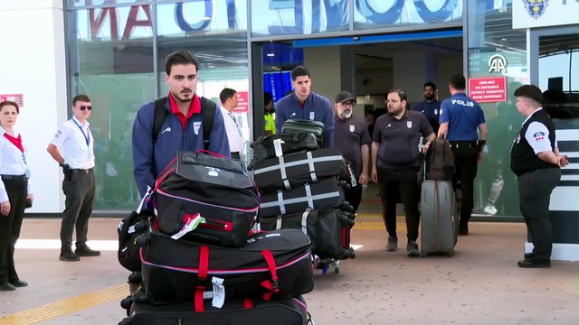Dünya Kupası'na katılacak İran Milli Futbol Takımı kamp için Antalya'ya geldi | Ajansspor | AA