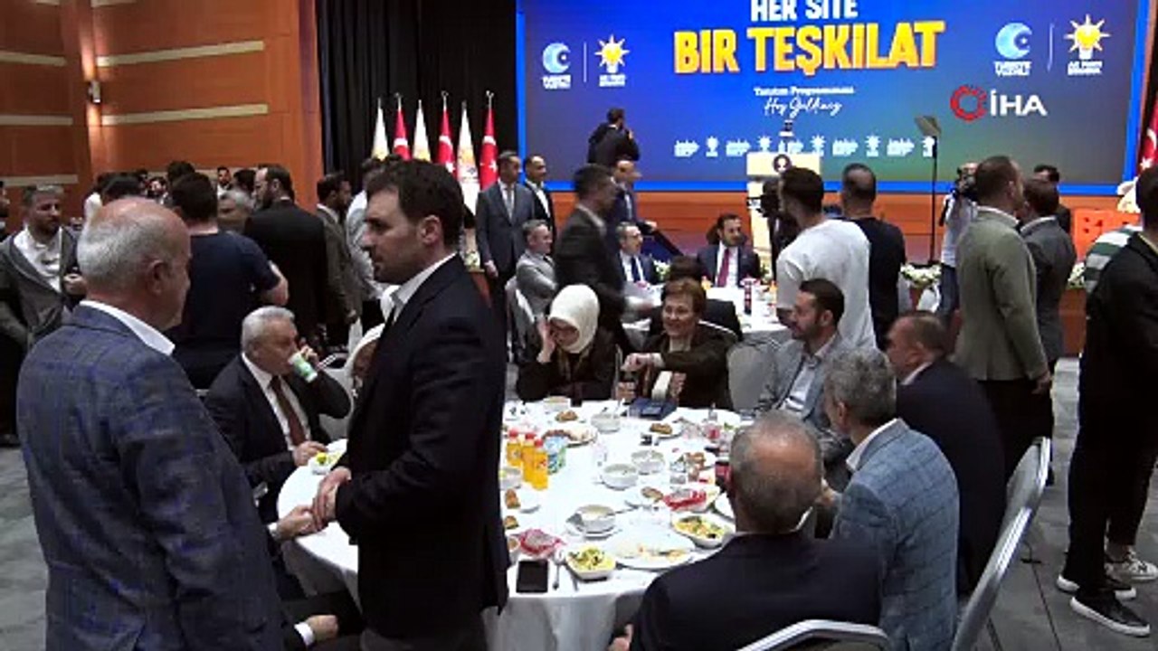 AK Parti, İstanbul’da yeni nesil teşkilat modeli ’Her Site Bir Teşkilat’nı tanıttı