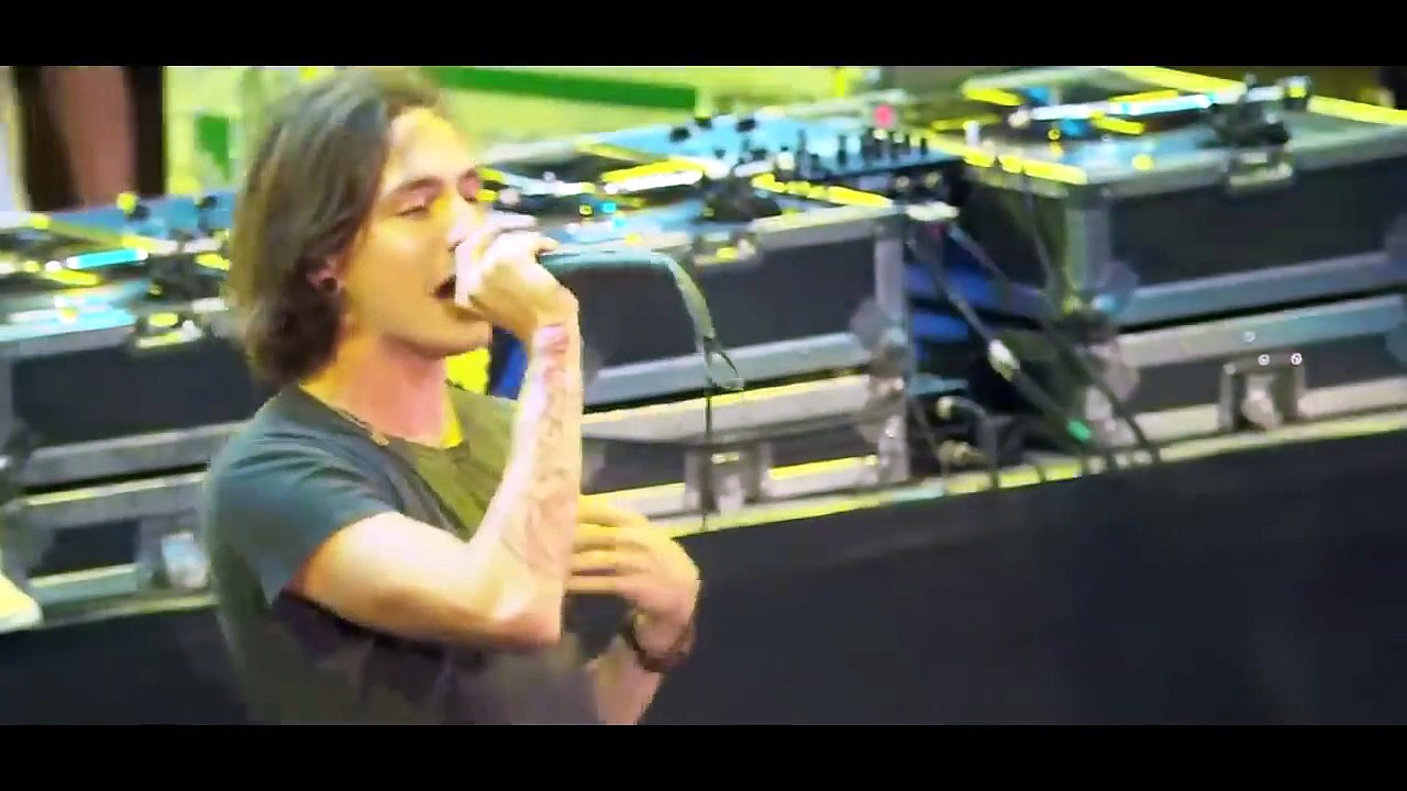 Incubus - Alive at Red Rocks (2004)