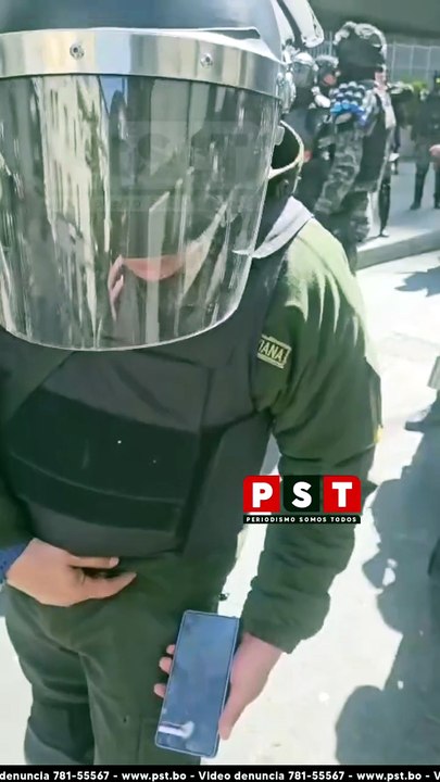 Continúan las protestas en la Paz, y hay efectivos heridos