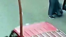 لحظة قيام صاحب حادث مجزرة ابنوب بإطلاق الأعيرة النارية بشكل عشوائي علي المواطنين ….والتي راح ضحيتها ٨ وفيات وإصابة ٧ اخرين