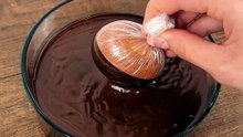 This chocolate egg hack is genius 🍫  🥚