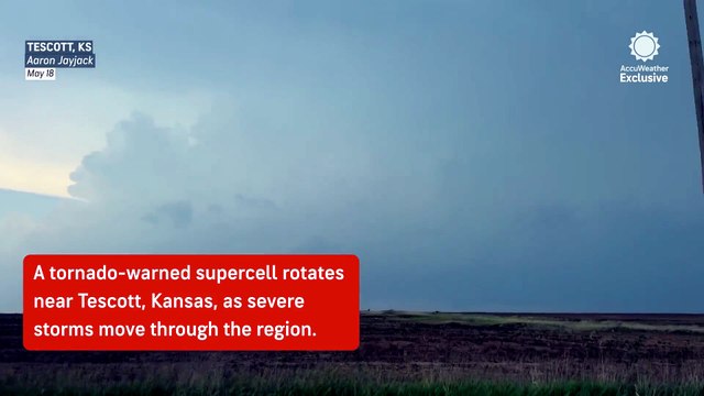 Tornado-warned supercell churns near Tescott, Kansas