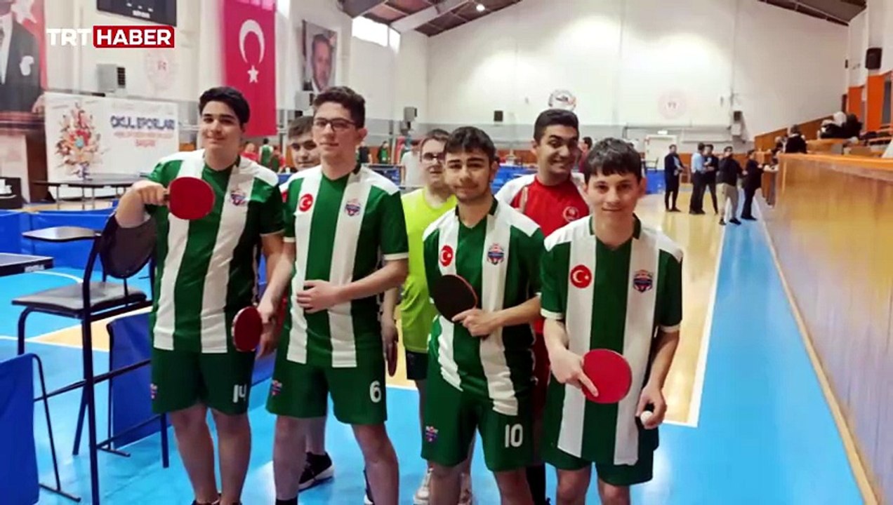 Özel gereksinimli gençler başarılarıyla gururlandırdı