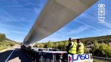 Retenciones en Liédena por el transporte de una pala
