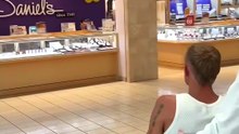 Ma femme rentre de vacances avec une incroyable annonce de grossesse ! 🥹❤️
