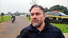 "Um rapaz e uma moça, os dois com ferimentos graves", afirma PRF sobre colisão frontal na BR-277