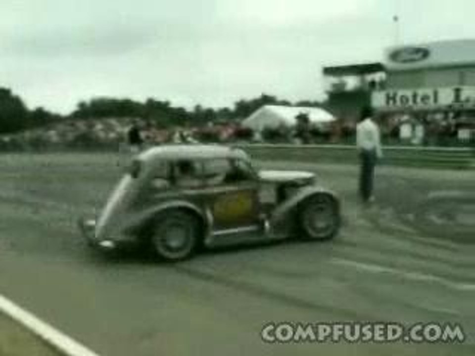 Crazy Car Stunt Spin