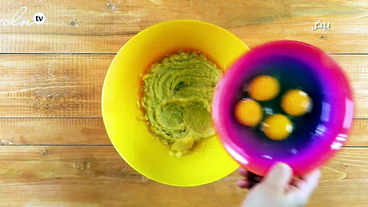 طريقة عمل كيكة الشوكولاته الفرنسية بالفواكه المجففة