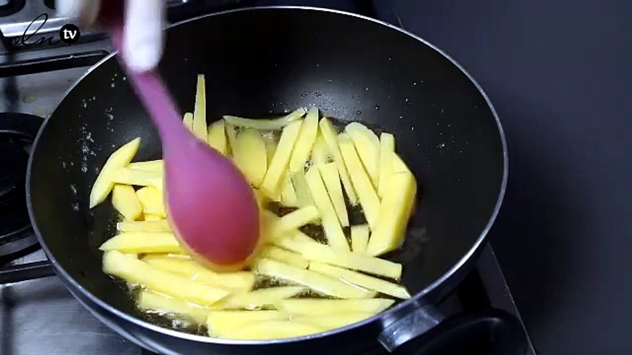 طريقة عمل سلطة البطاطا بالزبادي والطماطم