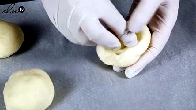 طريقة عمل كرات الخبز بالجبنة