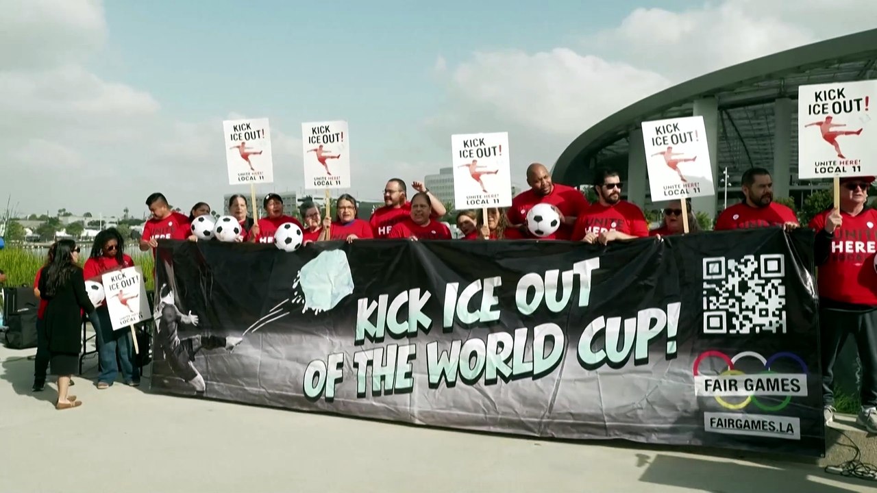 WM-Stadionarbeiter fordern: ICE soll fernbleiben
