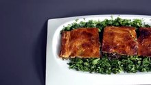 طريقة عمل فطيرة السبانخ والهوت دوغ