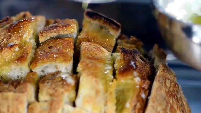 طريقة عمل الخبز بالجبنة للحفلات