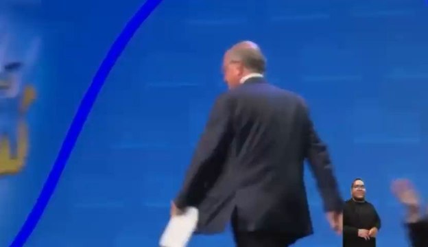 Alckmin é recebido com vaias e aplausos em evento com prefeitos em Brasília