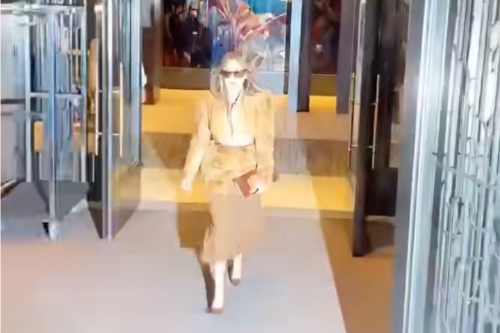 Jennifer Lopez sparks &ldquo;diva&rdquo; debate after tense hotel exit in New York