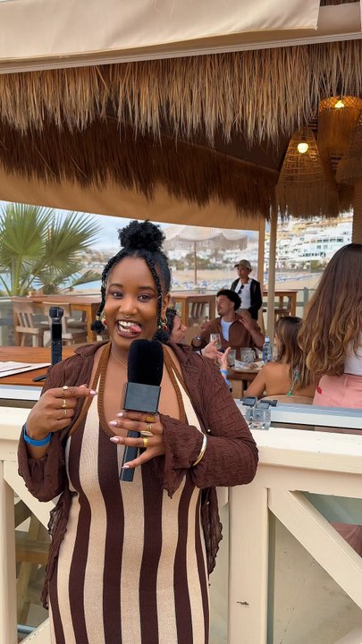 Devine qui était mon crush du séjour 👀Vu que j’avais pas trouvé l’amour en France, j’ai décidé d’aller chercher à Tenerife. Et autant profiter du séminaire @lastminute_com pour faire mes recherches… c’était plutôt intéressant 🌞