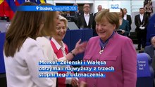 Europa mira al pasado: Merkel y Wałęsa protagonizan la ceremonia de la Orden Europea del Mérito