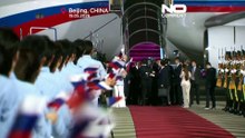 Así fue la llegada de Putin a Pekín con banderas y escolta militar