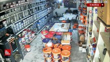 Kahramanmaraş'ta depremde müşterisi çıktı, o yerinden kalkmadı