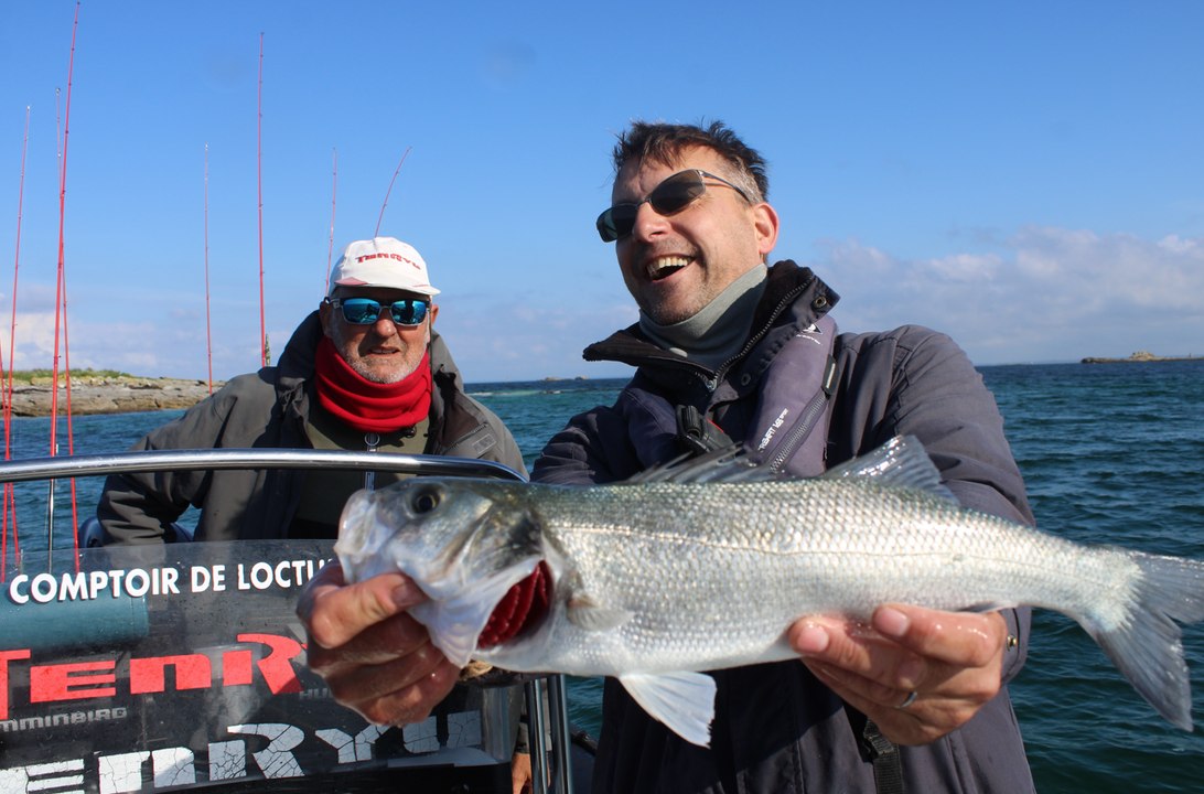 Pêche au bar en Bretagne : reportage dans l'archipel mythique des Glénan
