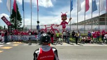 Giro d'Italia, la partenza da Porcari dell'undicesima tappa. Tanta gente sulle strade