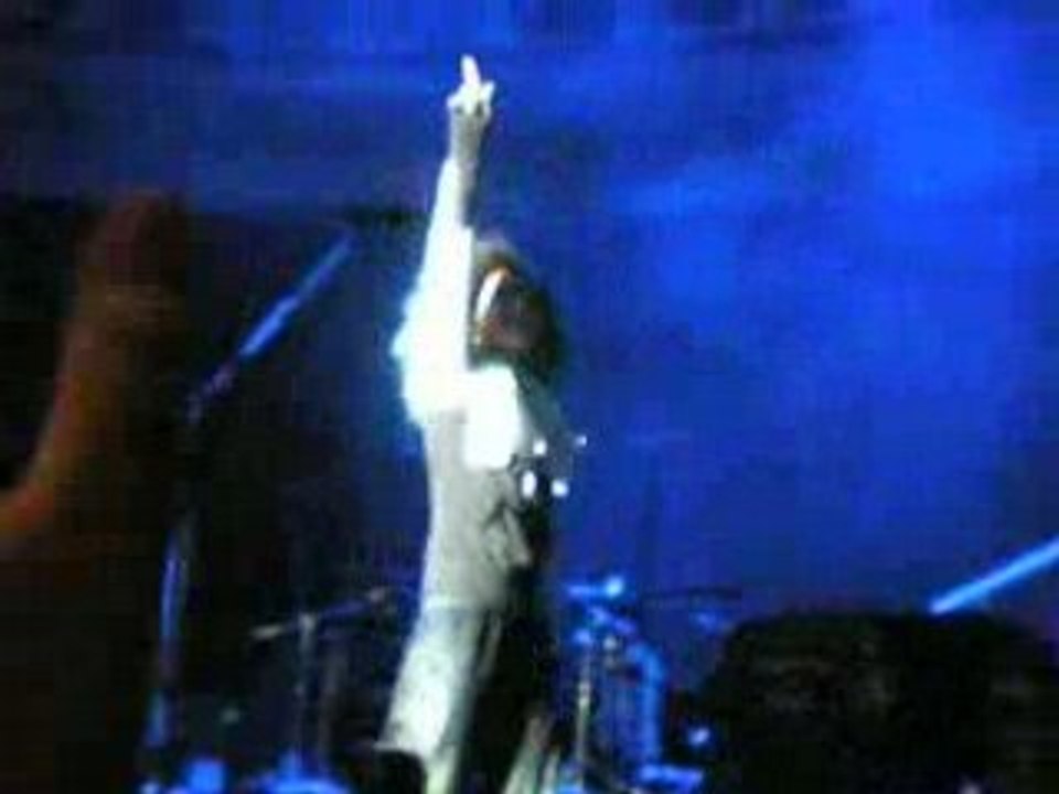 Tokio Hotel Bercy 09.03 Les membres rentrent en coulisses